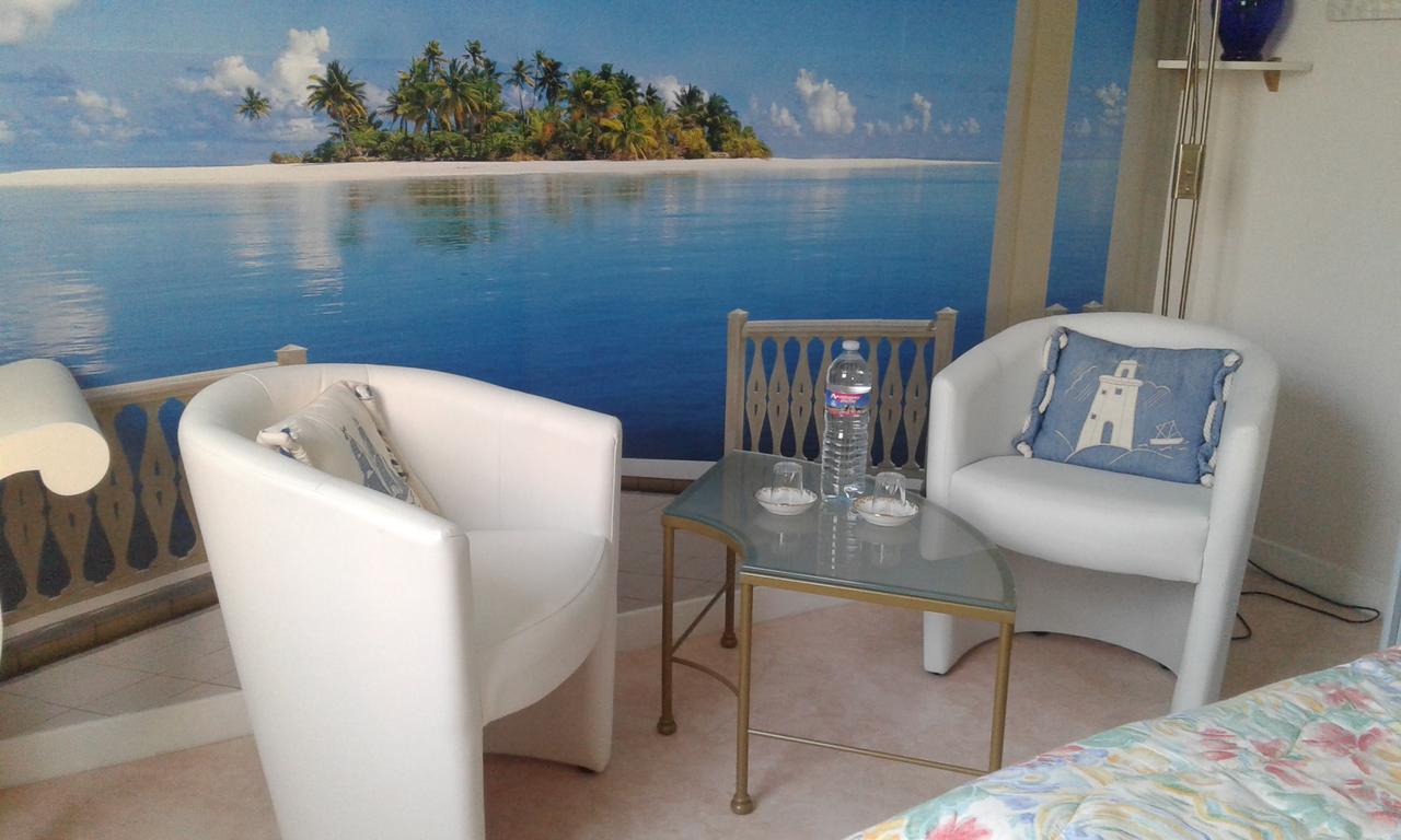 プレヌフ・ヴァル・アンドレ Au Gai Sejour Bed & Breakfast エクステリア 写真